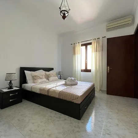 Maya Mallis Seaview 3 * Adamantas (Milos)